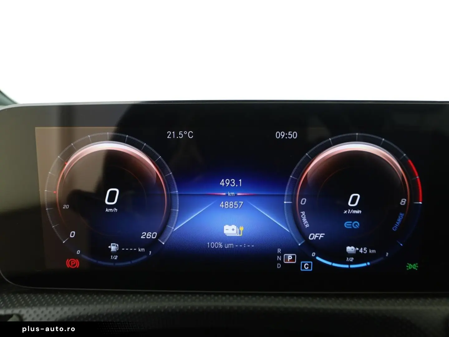 MERCEDES-BENZ A 250 e Limousine AMG AHK DISTR PANO MULTIBEAM