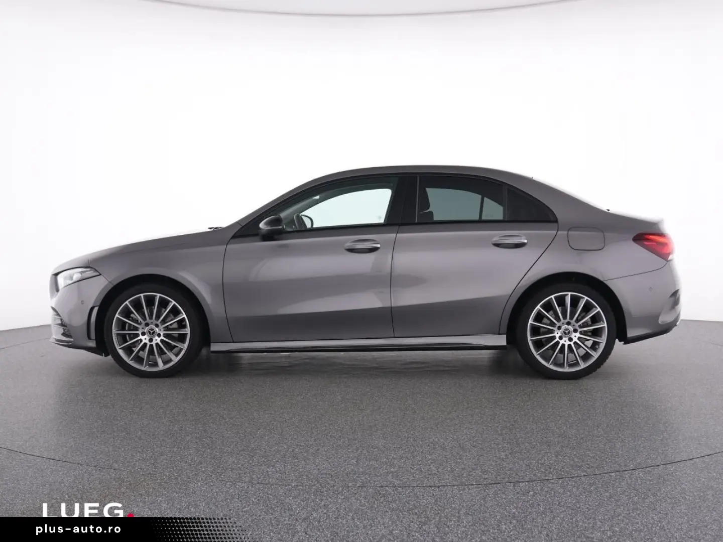 MERCEDES-BENZ A 250 e Lim AMG MBUXHighE Pano LED Night 19