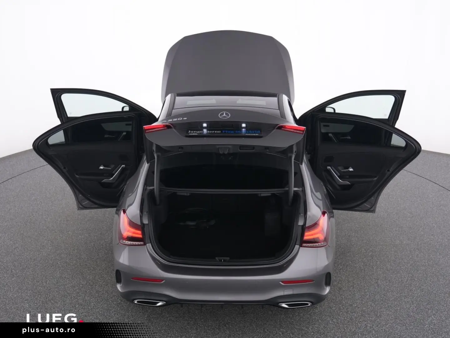 MERCEDES-BENZ A 250 e Lim AMG MBUXHighE Pano LED Night 19