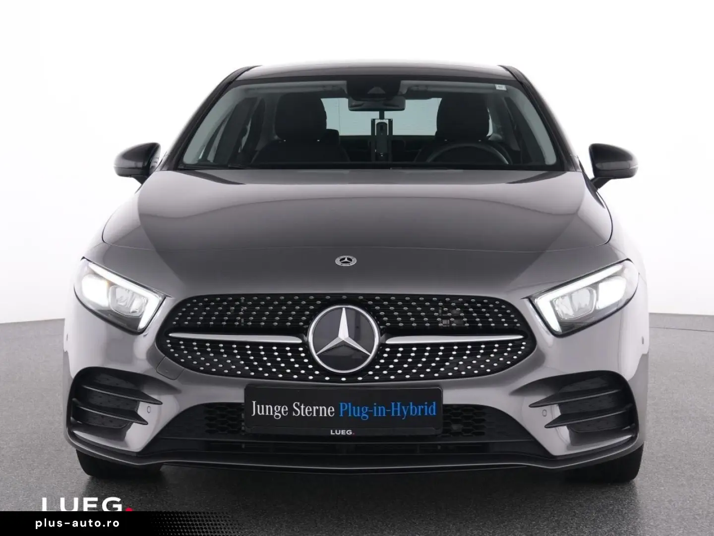 MERCEDES-BENZ A 250 e Lim AMG MBUXHighE Pano LED Night 19