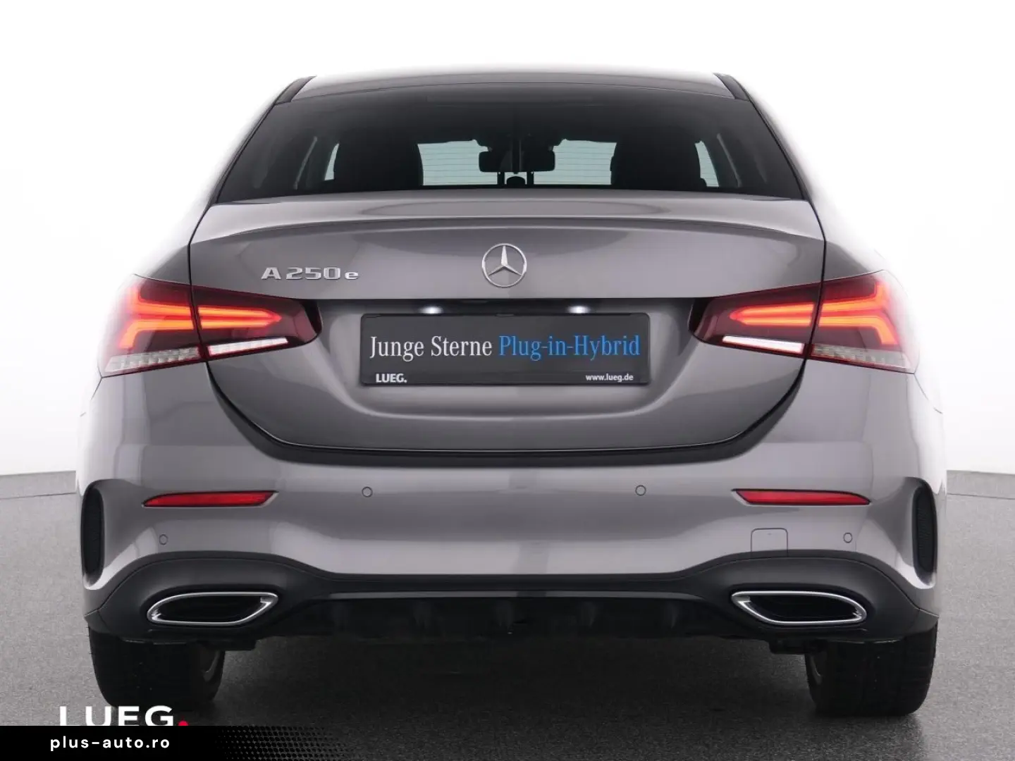 MERCEDES-BENZ A 250 e Lim AMG MBUXHighE Pano LED Night 19