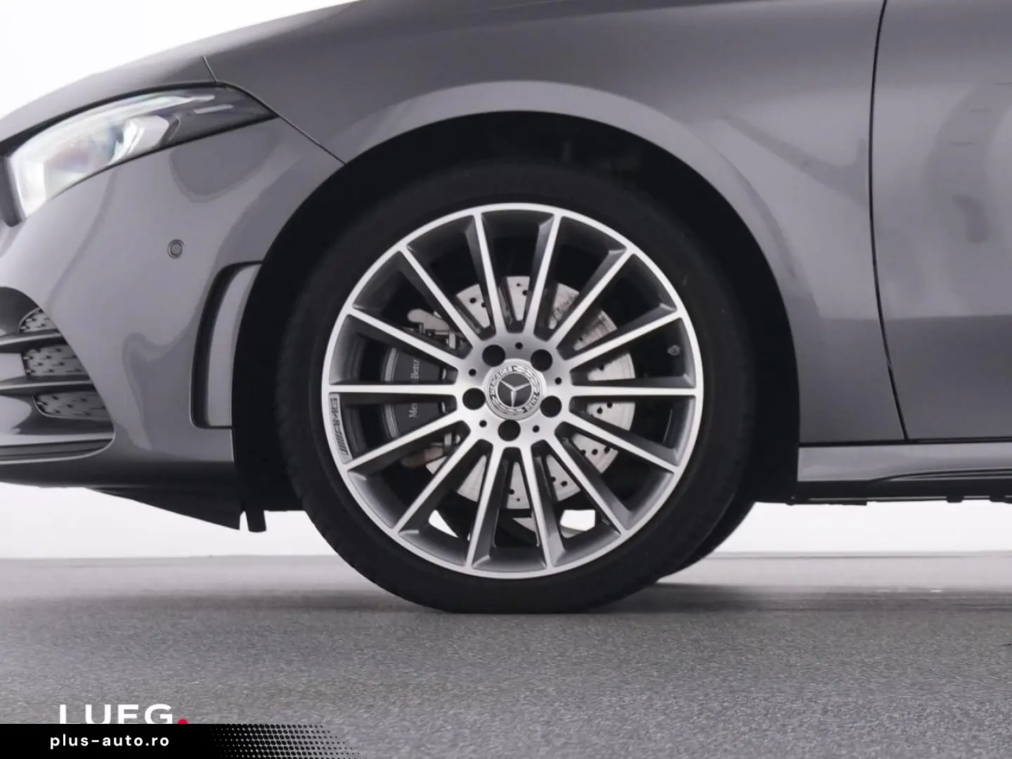 MERCEDES-BENZ A 250 e Lim AMG MBUXHighE Pano LED Night 19