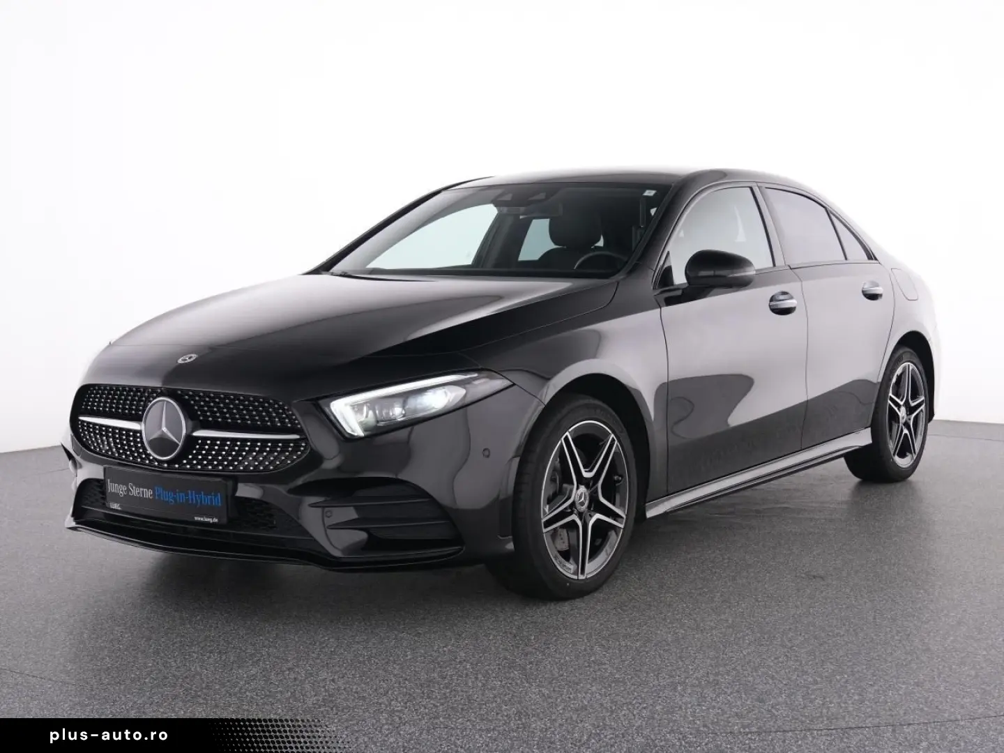 MERCEDES-BENZ A 250 e Lim AMG MBUX Pano MBeam KeylG 360