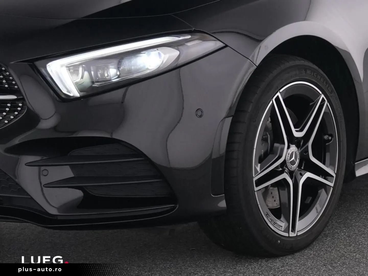 MERCEDES-BENZ A 250 e Lim AMG MBUX Pano MBeam KeylG 360