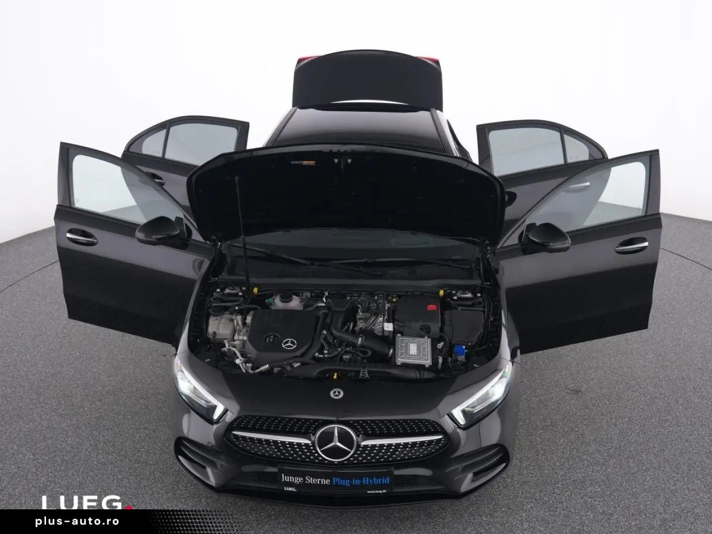 MERCEDES-BENZ A 250 e Lim AMG MBUX Pano MBeam KeylG 360