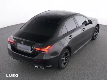 MERCEDES-BENZ A 250 e Lim AMG MBUX Pano MBeam KeylG 360
