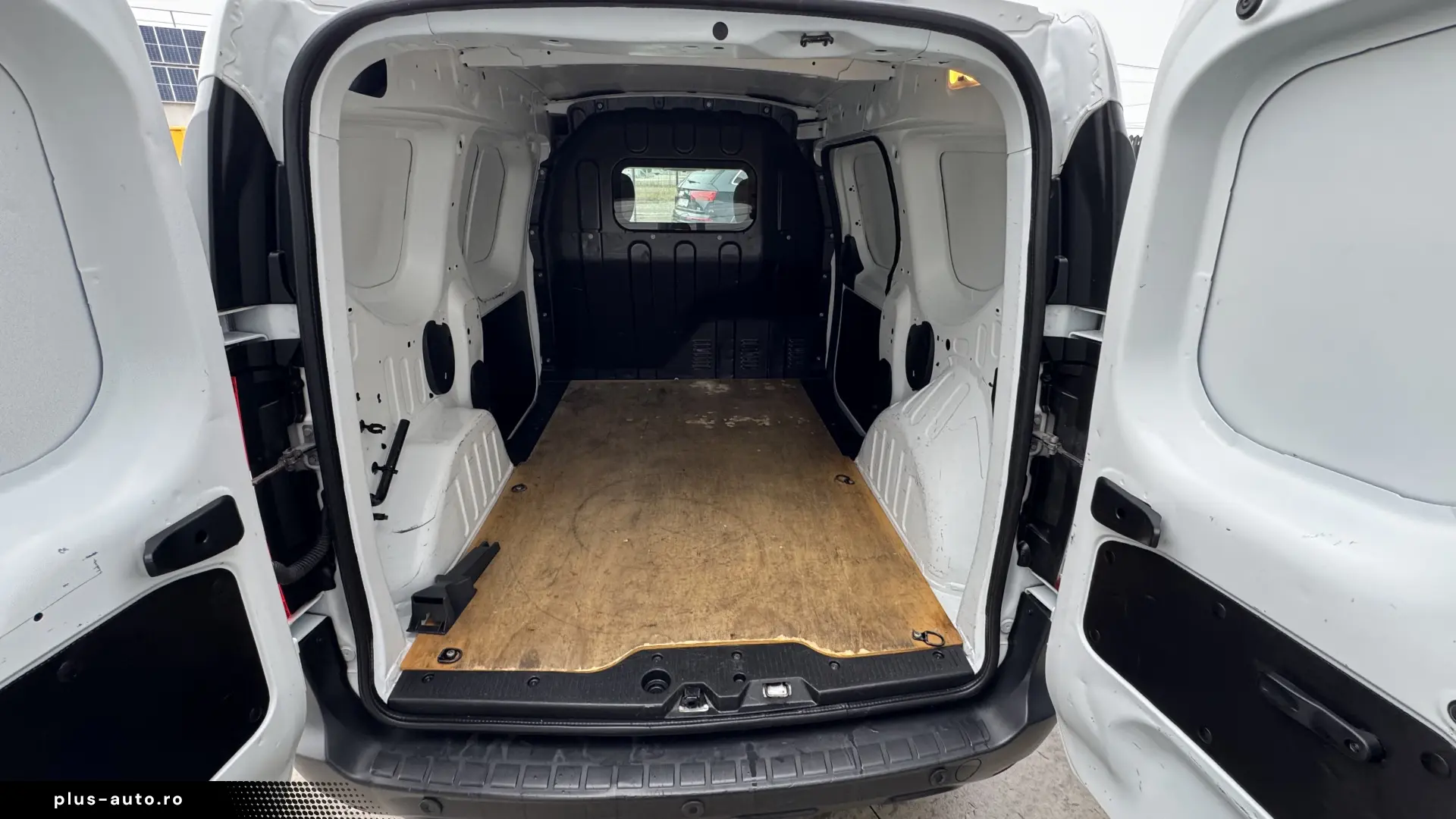 Dacia Dokker Tva Deductibil Factura Finantare