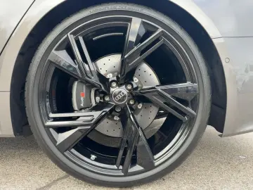 AUDI RS6 Avant 4.0 TFSI Tiptr. Vmax 305 KM H Laser Na