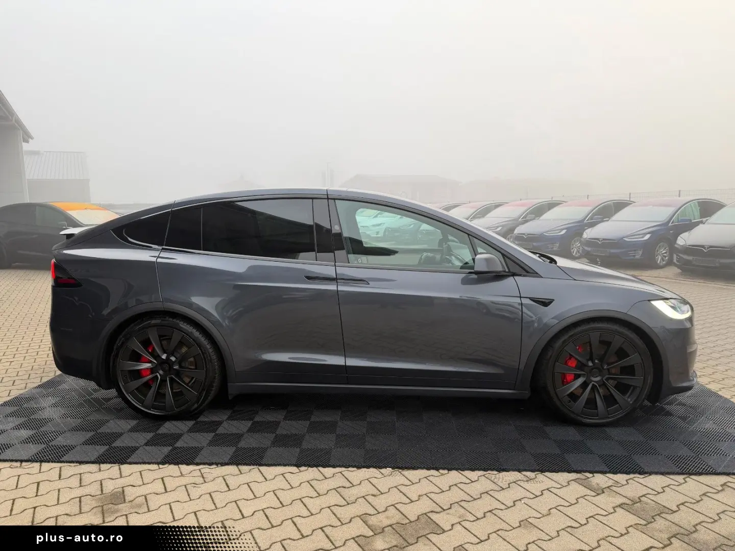 TESLA MODEL X PLAID   HARWARE 4   YOKE   6SEAT   22