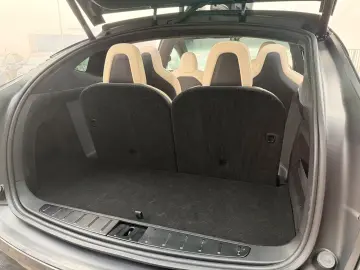 TESLA MODEL X PLAID   HARWARE 4   YOKE   6SEAT   22