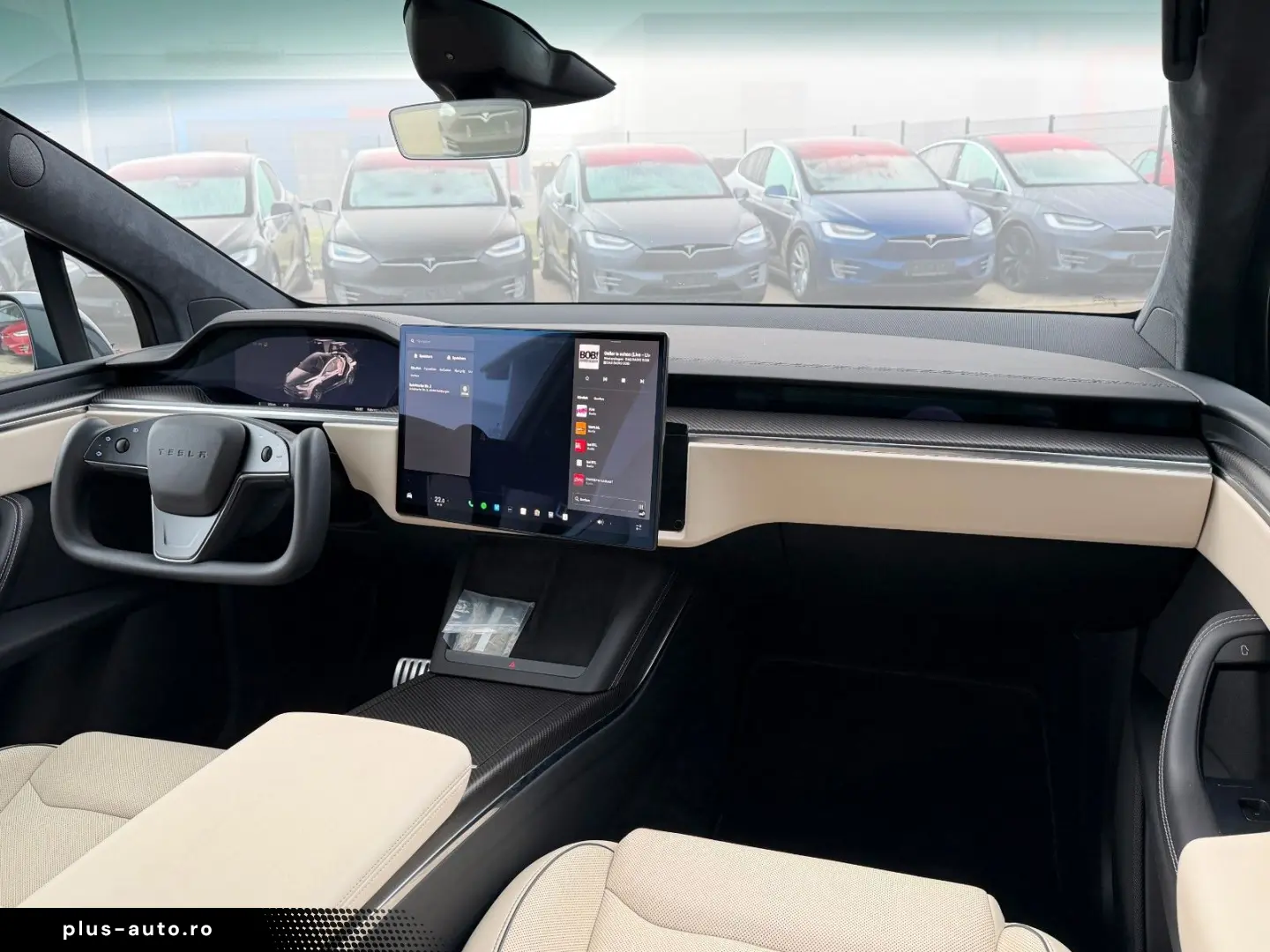 TESLA MODEL X PLAID   HARWARE 4   YOKE   6SEAT   22