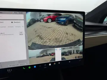 TESLA MODEL X PLAID   HARWARE 4   YOKE   6SEAT   22