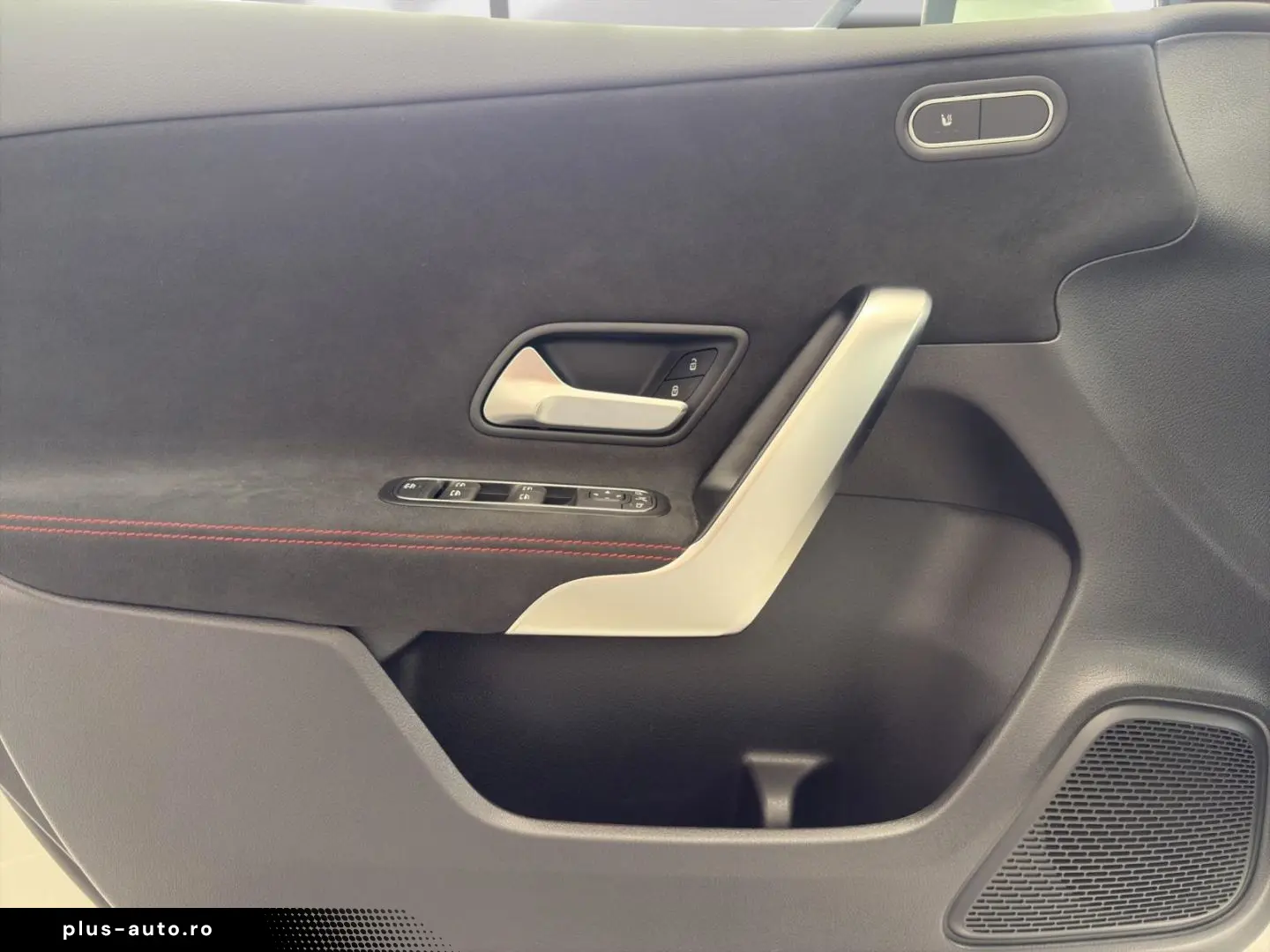 MERCEDES-BENZ A 180 AMG LINE