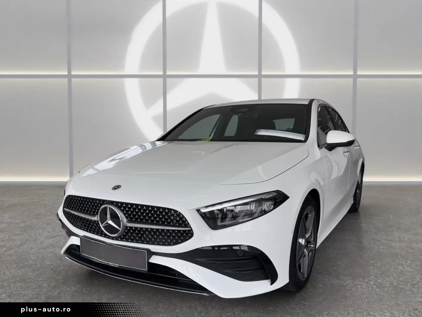 MERCEDES-BENZ A 180 AMG LINE