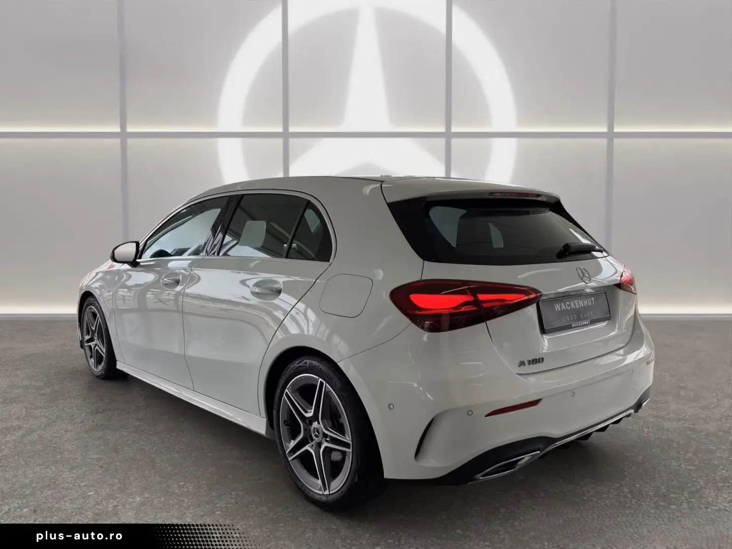 MERCEDES-BENZ A 180 AMG LINE