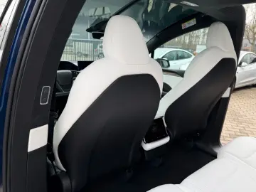 TESLA MODEL X PALLADIUM    HW 4 USS   AMD RYZEN