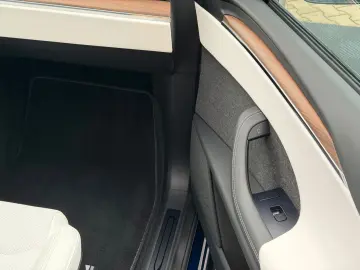 TESLA MODEL X PALLADIUM    HW 4 USS   AMD RYZEN