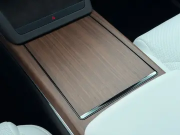 TESLA MODEL X PALLADIUM    HW 4 USS   AMD RYZEN