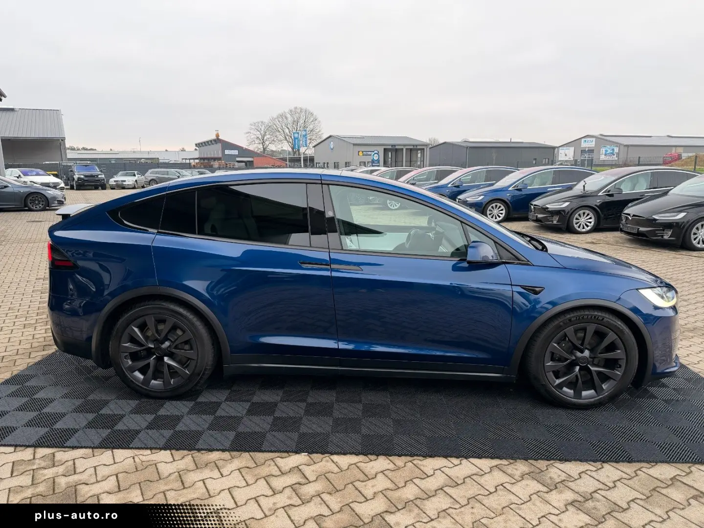 TESLA MODEL X PALLADIUM    HW 4 USS   AMD RYZEN