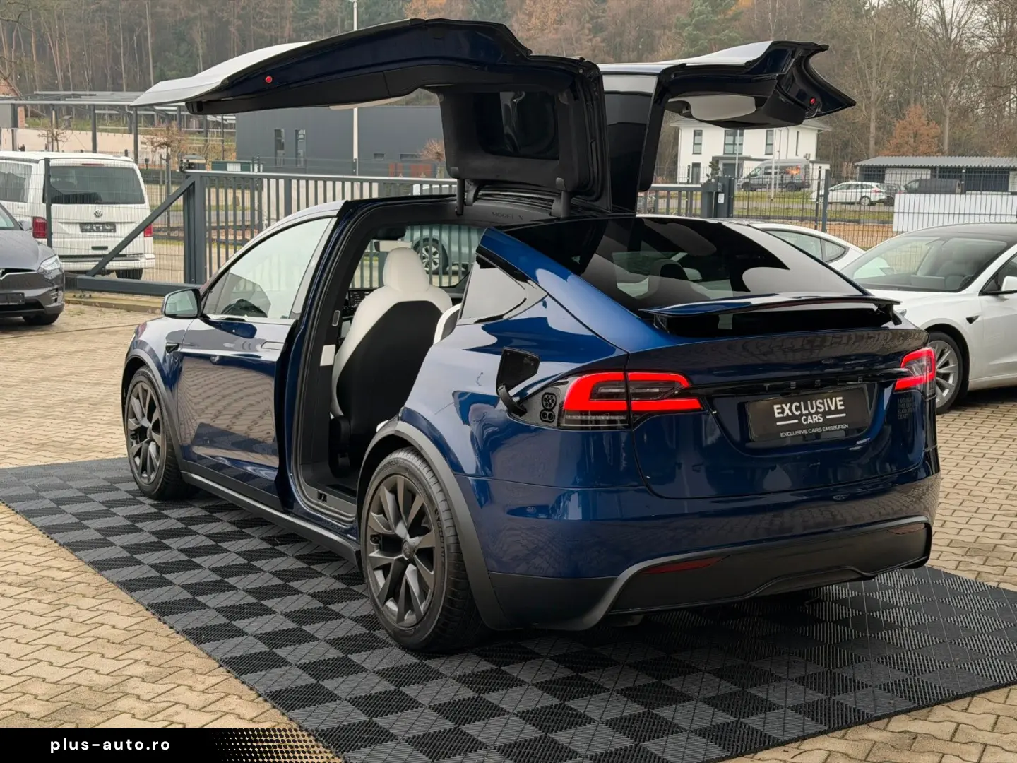 TESLA MODEL X PALLADIUM    HW 4 USS   AMD RYZEN