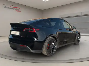 TESLA Model Y Performance Dual AWD