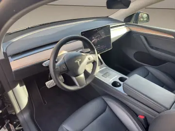TESLA Model Y Performance Dual AWD