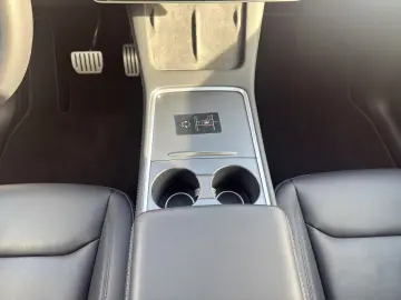 TESLA Model Y Performance Dual AWD