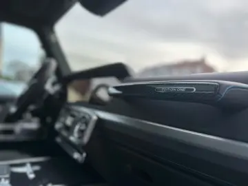 Mercedes-Benz G 580 Pachet de noapte din carbon