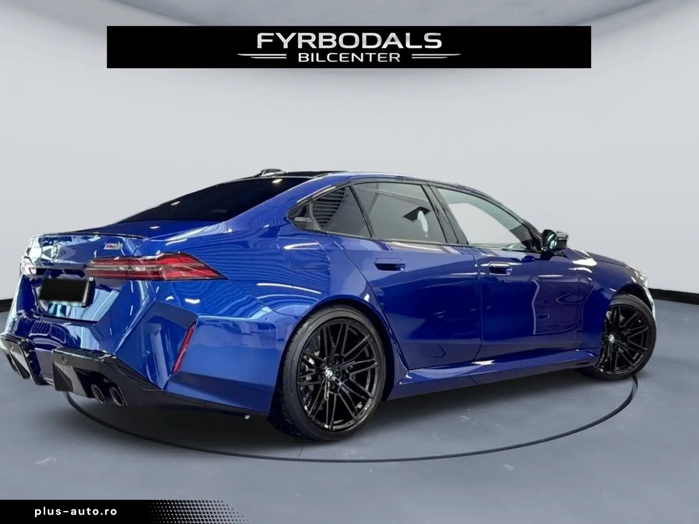 BMW M5 G90 xDrive 727hp Hybrid B&W HUD iGlow  VAT