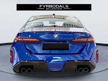 BMW M5 G90 xDrive 727hp Hybrid B&W HUD iGlow  VAT