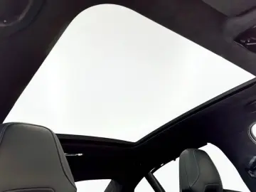 BMW M5 G90 xDrive 727hp Hybrid B&W HUD iGlow  VAT