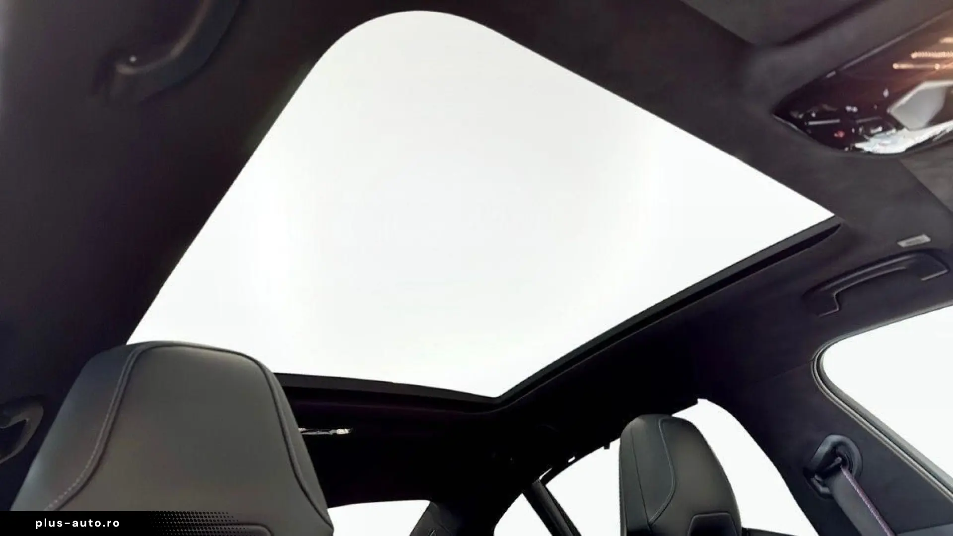 BMW M5 G90 xDrive 727hp Hybrid B&W HUD iGlow  VAT