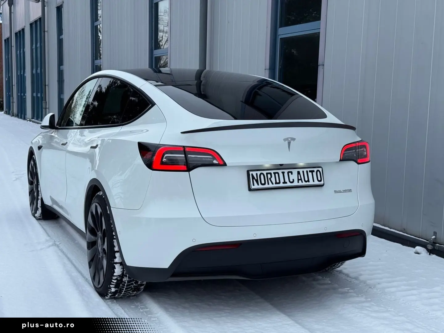 TESLA Model Y Performance AWD