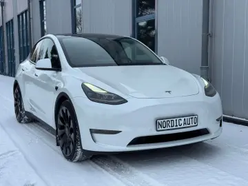 TESLA Model Y Performance AWD