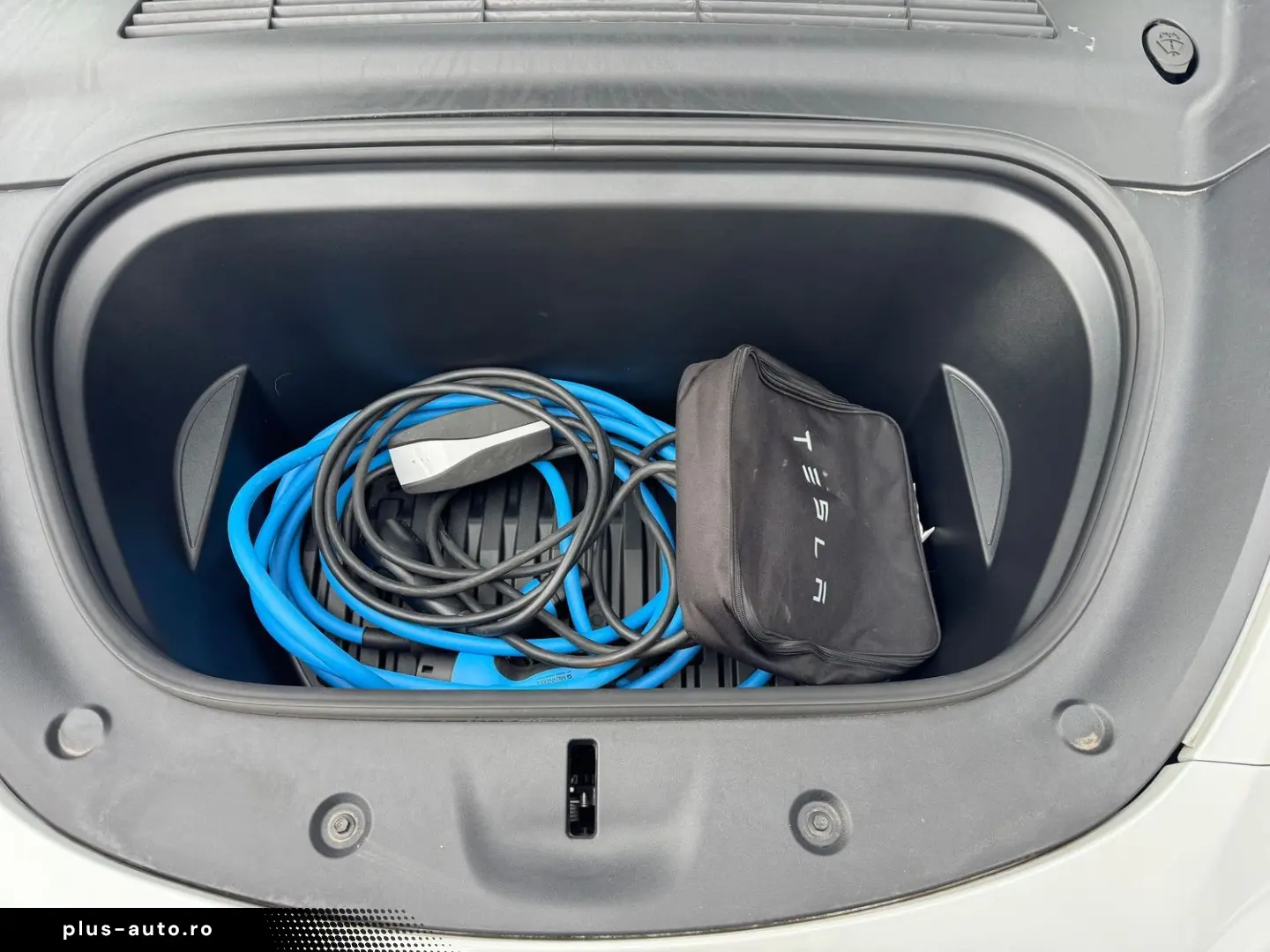 TESLA Model Y Performance AWD