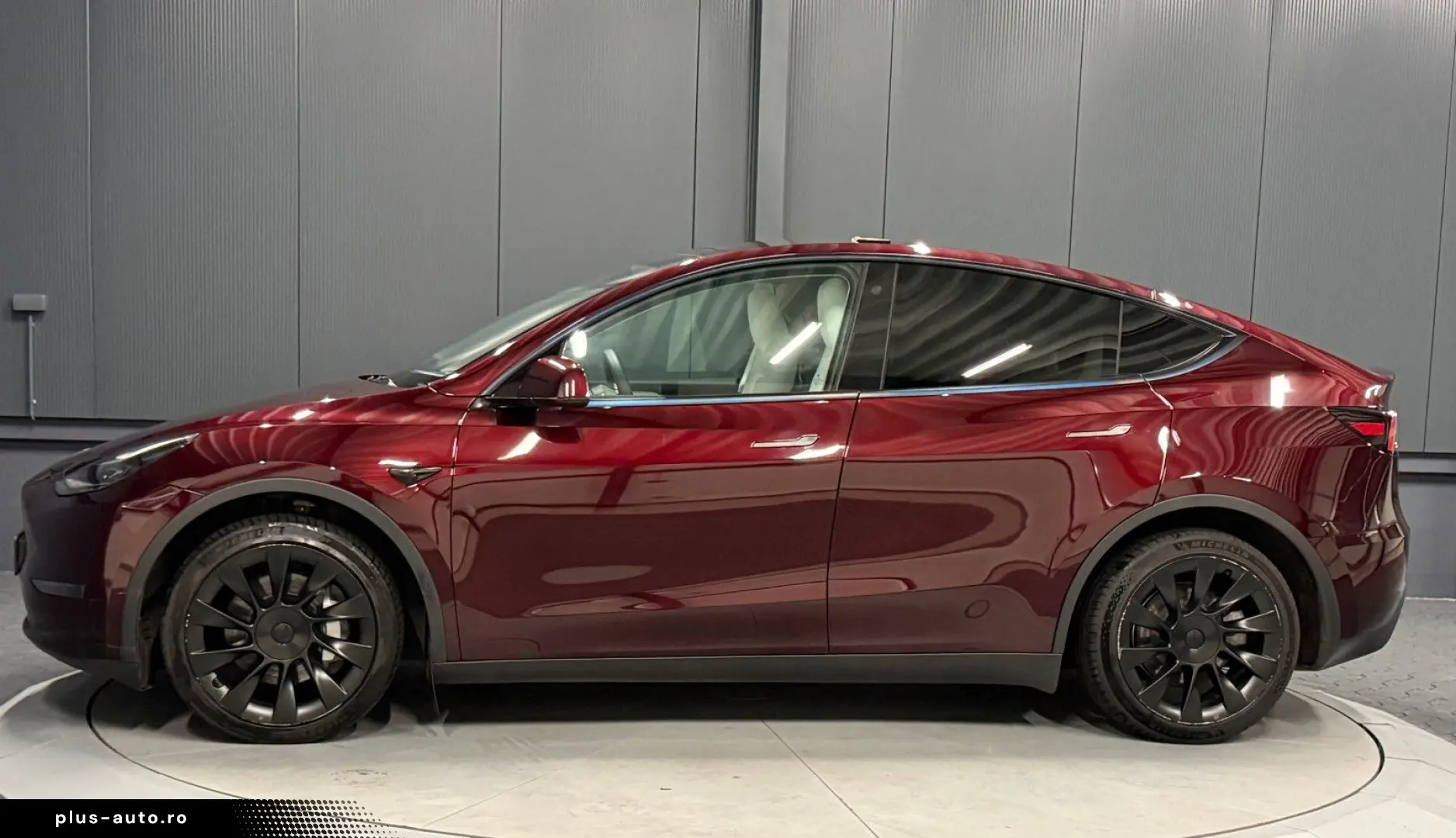 TESLA Model Y Long Range Dual AWD 20Zoll LEDER Hell WP