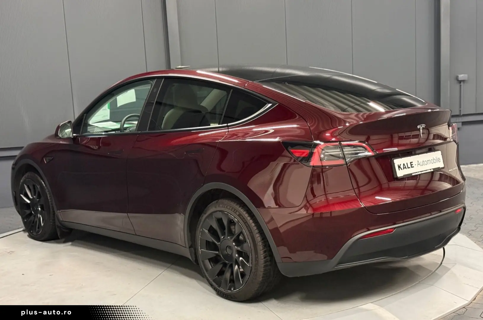 TESLA Model Y Long Range Dual AWD 20Zoll LEDER Hell WP