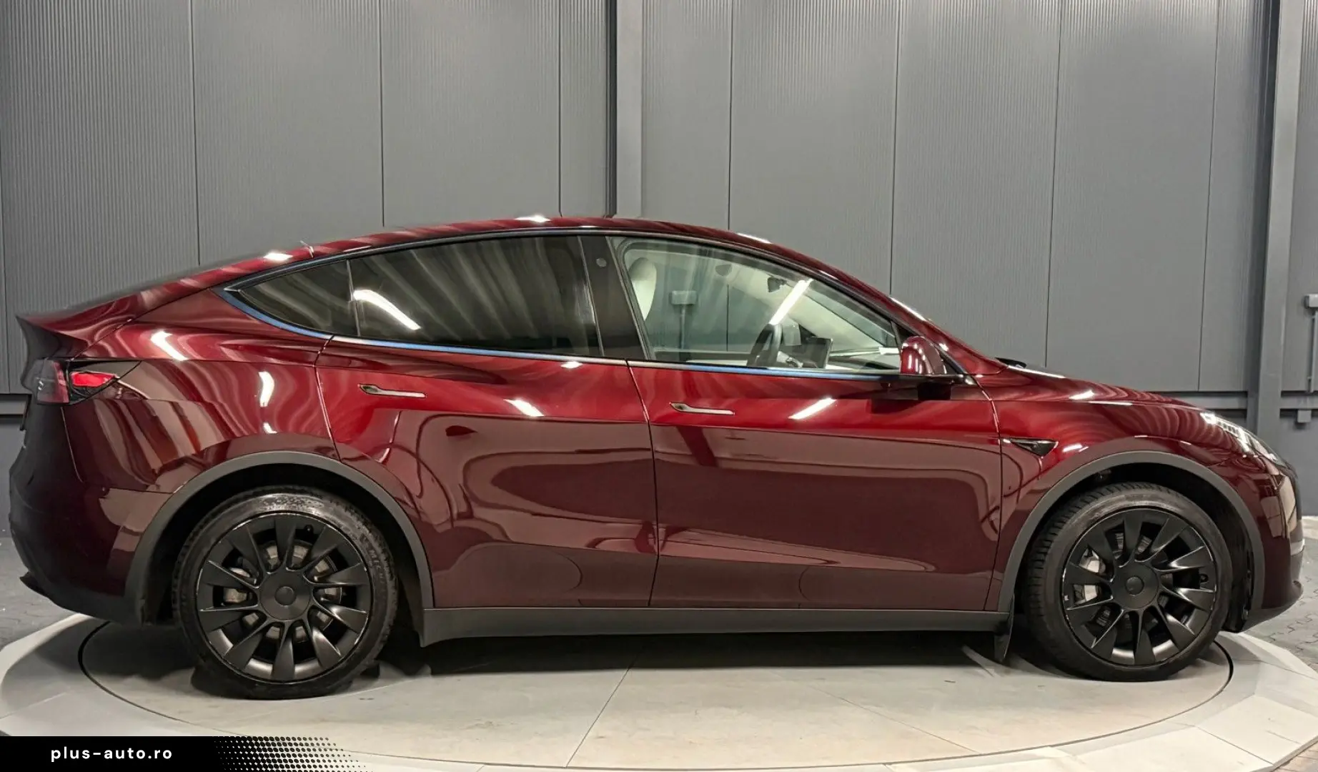 TESLA Model Y Long Range Dual AWD 20Zoll LEDER Hell WP