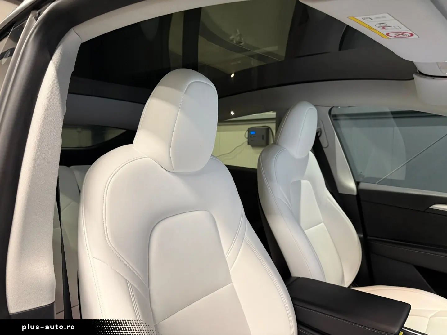 TESLA Model Y Long Range Dual AWD 20Zoll LEDER Hell WP