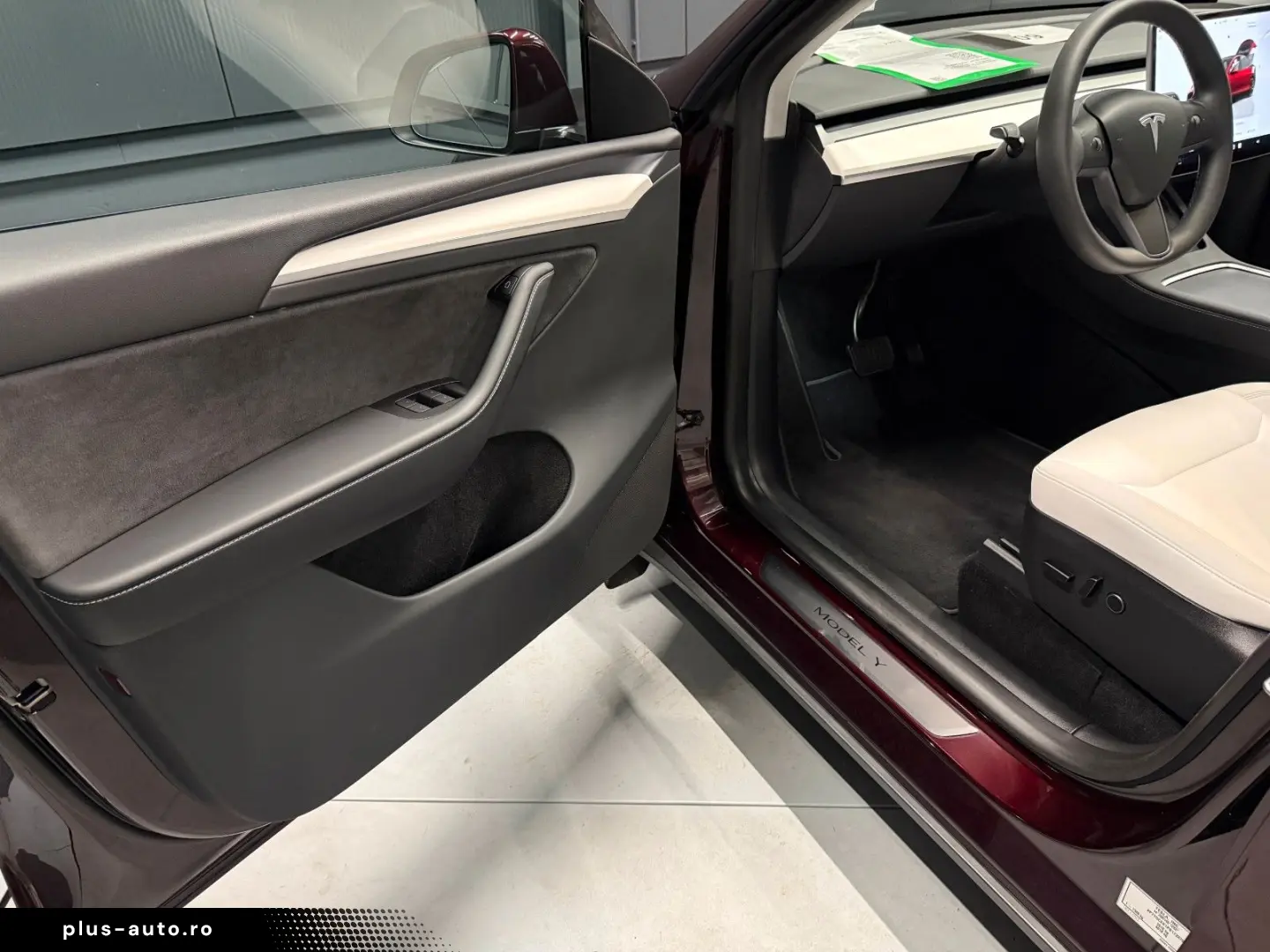 TESLA Model Y Long Range Dual AWD 20Zoll LEDER Hell WP