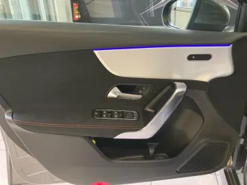 MERCEDES-BENZ A 200  AMG