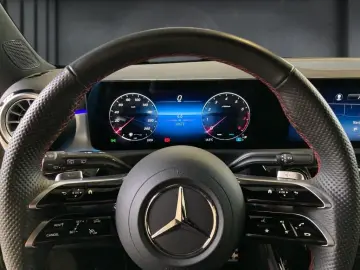 MERCEDES-BENZ A 200  AMG