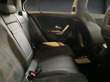 MERCEDES-BENZ A 200  AMG