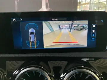 MERCEDES-BENZ A 200  AMG