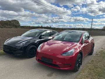 TESLA Model Y LR AWD Red Innen weiß EAP 20  Ga 09.2027