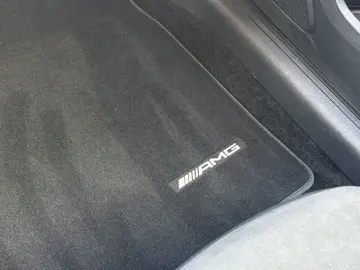 MERCEDES-BENZ A 200 7G-DCT AMG