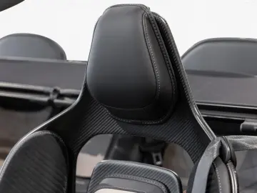 ASTON MARTIN DBS 770 Ultimate Volante