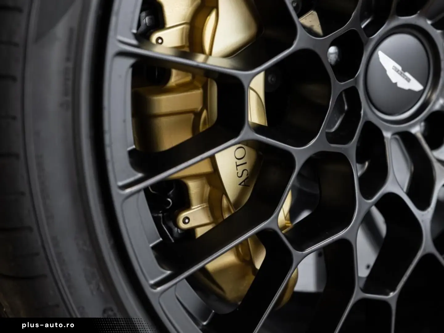 ASTON MARTIN DBS 770 Ultimate Volante