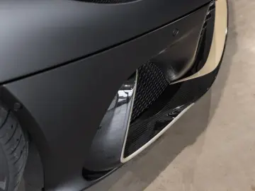 ASTON MARTIN DBS 770 Ultimate Volante