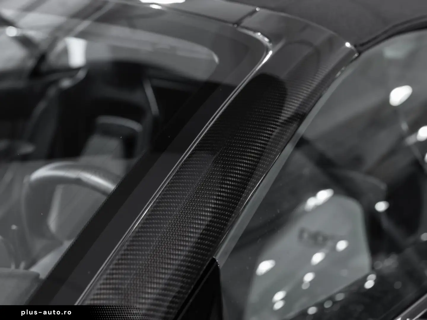 ASTON MARTIN DBS 770 Ultimate Volante